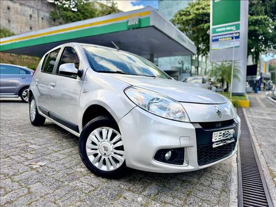 RENAULT SANDERO 1.6 PRIVILÉGE 16V FLEX 4P AUTOMÁTICO